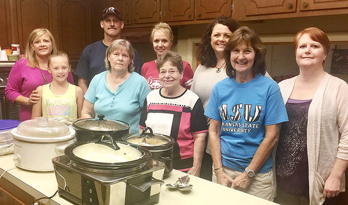 09-22-16_Citizens_Prepare_Pregame_Meal.jpg